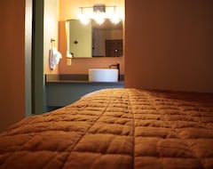 Khách sạn Sessions Retreat & Hotel (Big Bear Lake, Hoa Kỳ)