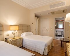 Golden Tower Hotel & Spa (Florence, Italy)