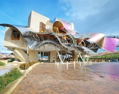 Hele huset/lejligheden Smuk gruppe indkvartering med pool og bodega i La Rioja (Salinillas de Bureba, Spanien)