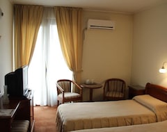 Khách sạn Hotel Sarmis (Deva, Romania)