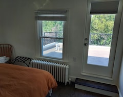 Casa/apartamento entero Clean, Crisp & Private With Roof Deck. (Glenside, EE. UU.)