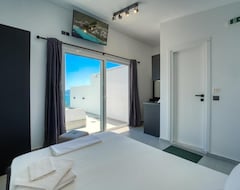 Lejlighedshotel Akrogiali Apartments (Korfu by, Grækenland)