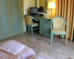 Khách sạn Hotel Amalfi (Lido di Jesolo, Ý)