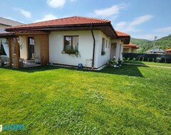 Toàn bộ căn nhà/căn hộ Julias Home (Tăuţii-Măgherăuş, Romania)