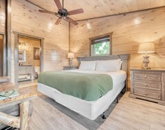 Cijela kuća/apartman Wanderer By Avantstay | Sleeps 26, A+ Custom Smokies Cabin (Sevierville, Sjedinjene Američke Države)