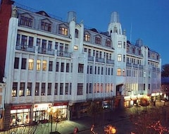 Hotel Volga (Saratov, Rusia)
