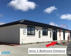 Hotel Jeros Place (Lake Tekapo Village, New Zealand)
