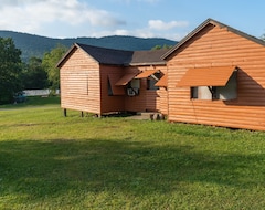 Tüm Ev/Apart Daire Gorgeous Retreat Center, Mountain Lake, Pennsylvania (Catlettsburg, ABD)