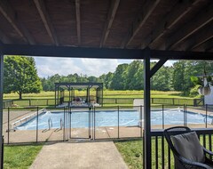 Cijela kuća/apartman Kennerdell Country Retreat With Seasonal Inground Pool (Franklin, Sjedinjene Američke Države)