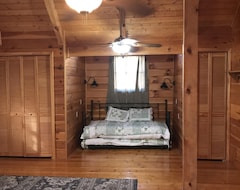 Entire House / Apartment Cabin Near Natural Bridge State Park/red Rivier Gorge Sleeps 10 (Stanton, USA)