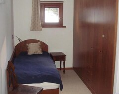 Koko talo/asunto Holiday Apartment La Punt-chamues-ch For 5 - 6 Persons With 3 Bedrooms - Holiday Apartment (La Punt-Chamues-ch, Sveitsi)