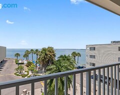 Toàn bộ căn nhà/căn hộ Wake Up To The Ocean Breeze - Enjoy Amazing Views (Tampa, Hoa Kỳ)