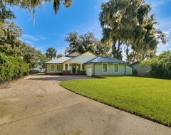 Toàn bộ căn nhà/căn hộ East Palatka Home On St Johns River W/ Boat Dock! (East Palatka, Hoa Kỳ)