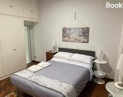 Koko talo/asunto Appartamento Crisopoli In Pieno Centro A Parma (Parma, Italia)