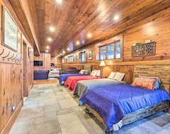 Koko talo/asunto Adk Lodge & Lakeside Cottage With 510 Of Waterfront, Beach & Private Island (Lawrence, Amerikan Yhdysvallat)