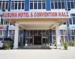 Khách sạn Oyo 93205 Kusuma Hotel & Convention Hall (Nganjuk, Indonesia)