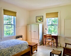 Casa/apartamento entero Artful Cottage On 60 Acres; Stunning Water Views; 5 Min. To Annapolis Royal (Delaps Cove, Canadá)