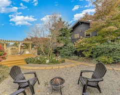 Tüm Ev/Apart Daire Stylish Craftsman In A Gorgeous Garden Setting, Steps To Downtown Columbia City (Seattle, ABD)