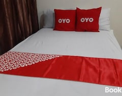 Khách sạn Oyo 93710 Bidara Guest House Syariah (Sidoarjo, Indonesia)