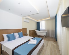 Khách sạn Diamond Luxury Hotel (Antalya, Thổ Nhĩ Kỳ)