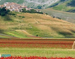 Casa rural Agriturismo Monte Veletta (Norcia, Italija)
