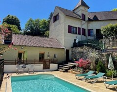 Tüm Ev/Apart Daire Carefully Renovated House, For Up To 12 People, In Charming Perigord Village (Saint-Cernin-de-l'Herm, Fransa)