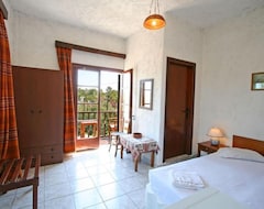 Hotel Summer Lodge (Pyrgos Psilonerou, Greece)