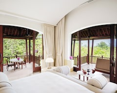 Hotel Phulay Bay, a Ritz-Carlton Reserve (Krabi, Thailand)
