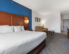 Hotel Comfort Suites Lombard/Addison (Lombard, USA)