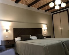 Hotel Los Girasoles (Iniesta, España)