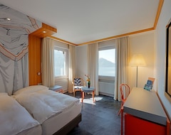 Khách sạn Albergo Carcani By Ketty & Tommy (Ascona, Thụy Sỹ)