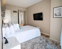 Luxury Beachfront Hotel 2 Bedroom + 2 Bath (Fort Lauderdale, Sjedinjene Američke Države)