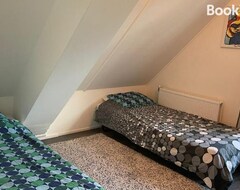 Cijela kuća/apartman Luxury Villa With Private Sauna And Jacuzzi In Holland (Smallingerland, Nizozemska)