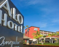 Alo Hotel By Ayres (Orange, USA)