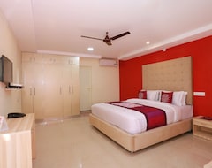 Hotel OYO 10149 Noor Residency (Kochi, India)