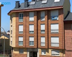 Toàn bộ căn nhà/căn hộ Apartamento Junto Al Parque (Ponferrada, Tây Ban Nha)