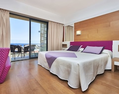 Khách sạn & Spa S´entrador Playa (Cala Ratjada, Tây Ban Nha)