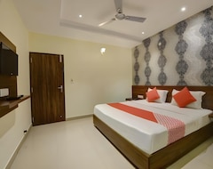 Khách sạn OYO 22861 Hotel Samanvi International (Belur, Ấn Độ)