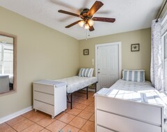 Hele huset/lejligheden Pet-friendly Fort Walton Beach Home 4 Mi To Ocean (Fort Walton Beach, USA)