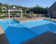 Hele huset/lejligheden Beautiful Farm House With Pool By Wineries - Recently Updated By New Owners (Southold, USA)