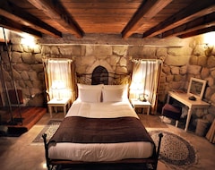 Khách sạn Tafoni Houses Cave Hotel (Ortahisar, Thổ Nhĩ Kỳ)