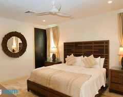 Toàn bộ căn nhà/căn hộ Oceanfront 5-stars Starfish Villa, Dawn Beach, Private Pool, Secured, Concierge (Oyster Pond, French Antilles)