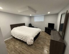 Cijela kuća/apartman Full House - 5 Bed, 2 Bath (Windsor, Kanada)