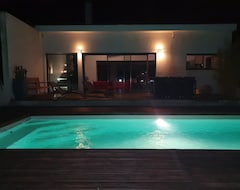 Toàn bộ căn nhà/căn hộ Contemporary Whole Villa With Swimming Pool, Parking. (Millas, Pháp)