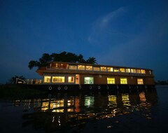 Khách sạn Indiavacationz Houseboats (Alappuzha, Ấn Độ)