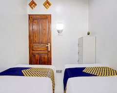 Hotel Spot On 93317 Wisma Ratu Syariah (Sukoharjo, Indonesien)