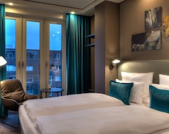 Hotel Motel One Amsterdam-Waterlooplein (Ámsterdam, Holanda)