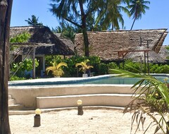 Hotel Driftwood Beach Lodge (Zanzibar City, Tanzania)