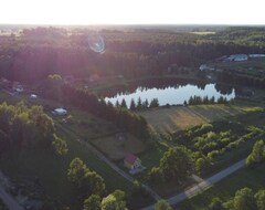 Tüm Ev/Apart Daire Hexagon Honey House+ Prywatna Plaza+jezioro+ Stawy+ Gospodarstwo+ Pasieka (Srokowo, Polonya)