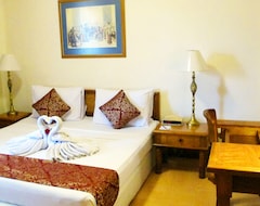 Hotel Club Bali Suites (Legian, Endonezya)